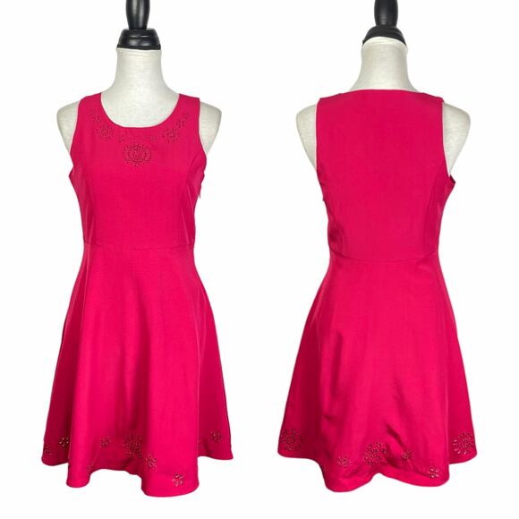 Yumi | NWT Quin Eyelet 2/4 Stitch Fix Pink Sleeveless Short Fit & Flare Dress - Picture 1 of 8